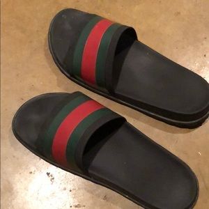 gucci flip flops